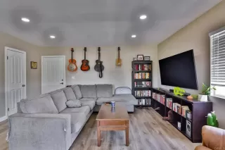 Photo #5: PTP2303006 Listing