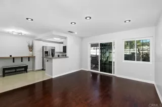 Photo #4: PTP2303017 Listing