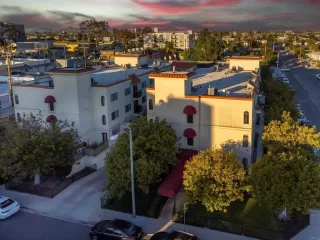 Photo #3: PTP2303044 Listing