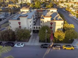 Photo #5: PTP2303044 Listing