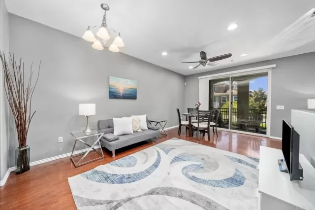 MLS: PTP2303064 Condo For Sale