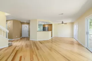 Photo #6: PTP2303083 Listing