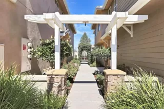 Photo #1: PTP2303105 Listing