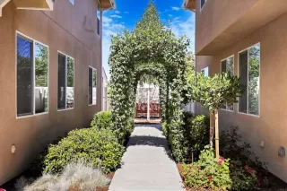 Photo #2: PTP2303105 Listing