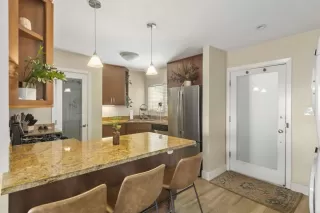 Photo #3: PTP2303125 Listing