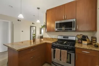 Photo #5: PTP2303125 Listing