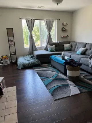 Photo #2: PTP2303145 Listing