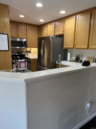 Photo #6: PTP2303145 Listing