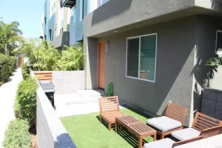 Photo #1: PTP2303146 Listing