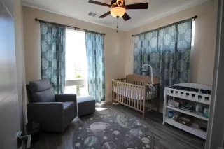 Photo #5: PTP2303146 Listing