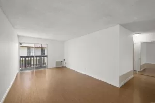 Photo #4: PTP2303183 Listing