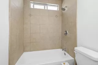 Photo #5: PTP2303190 Listing