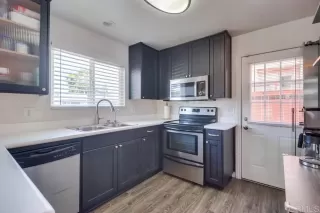 Photo #5: PTP2303226 Listing