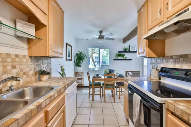 MLS: PTP2303252 Condo For Sale