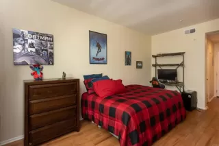 Photo #3: PTP2303260 Listing 