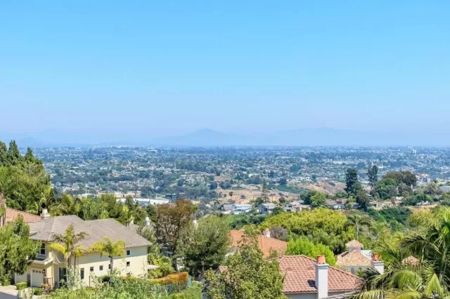 MLS: PTP2303266 Condo For Sale