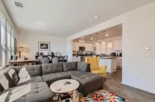 Photo #1: PTP2303336 Listing