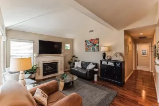 Photo #3: PTP2303356 Listing