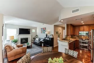 Photo #4: PTP2303356 Listing