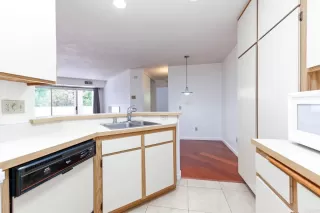 Photo #5: PTP2303392 Listing