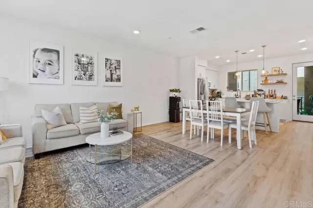 MLS: PTP2303423 Condo For Sale