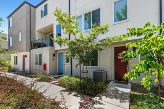 Photo #1: PTP2303423 Listing