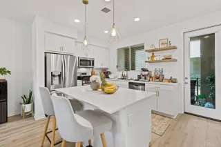 Photo #6: PTP2303423 Listing