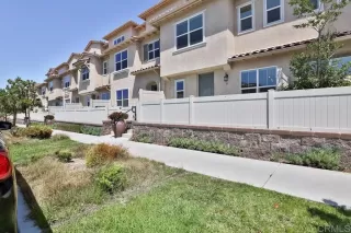 Photo #1: PTP2303437 Listing