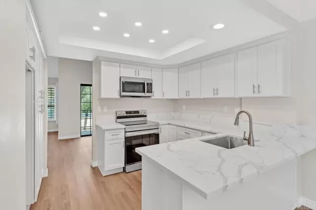 MLS: PTP2303479 Condo For Sale