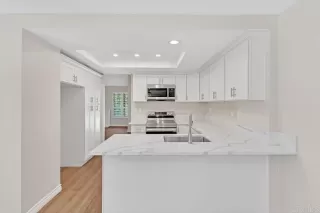 Photo #1: PTP2303479 Listing