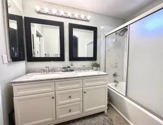 Photo #1: PTP2303517 Listing