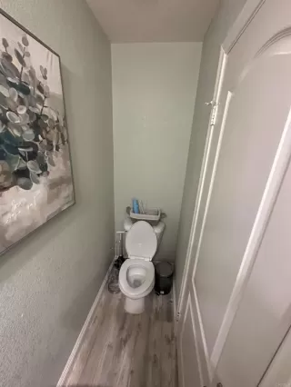 Photo #6: PTP2303517 Listing