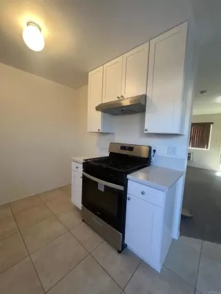 Photo #2: PTP2303535 Listing