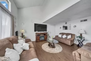 Photo #5: PTP2303601 Listing