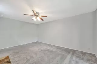 Photo #5: PTP2303614 Listing 