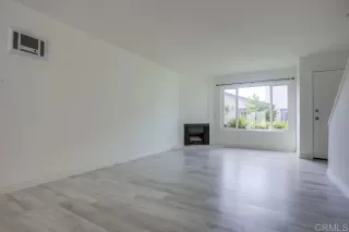 Photo #6: PTP2303616 Listing