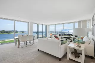 Photo #2: PTP2303644 Listing