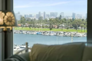 Photo #4: PTP2303644 Listing