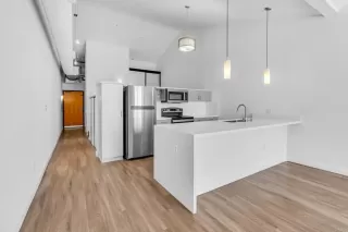 Photo #4: PTP2303673 Listing