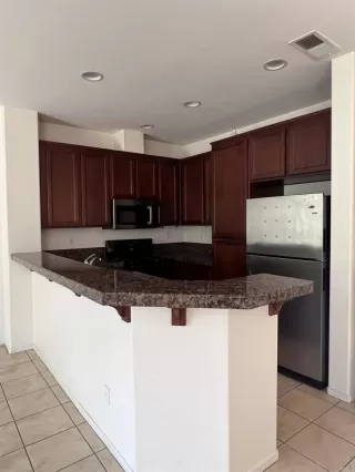 Photo #1: PTP2303747 Listing 