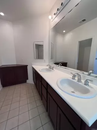 Photo #4: PTP2303747 Listing 