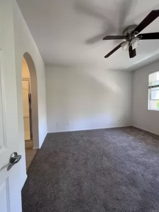 Photo #5: PTP2303747 Listing 