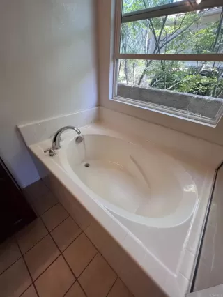 Photo #6: PTP2303747 Listing 