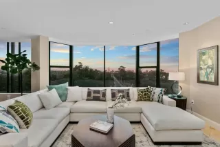 Photo #1: PTP2303772 Listing