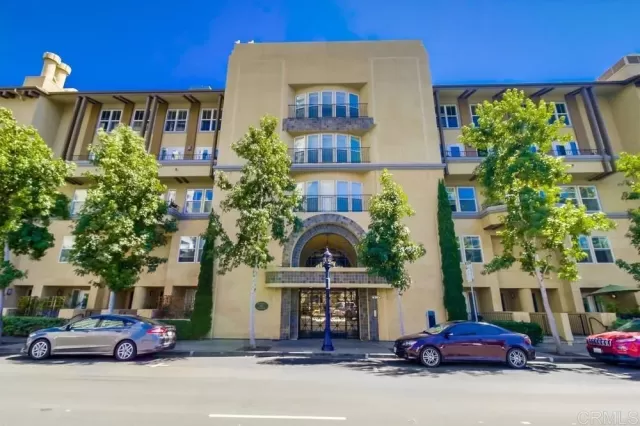 MLS: PTP2303856 Condo For Sale