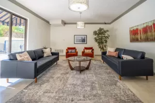 Photo #4: PTP2303860 Listing