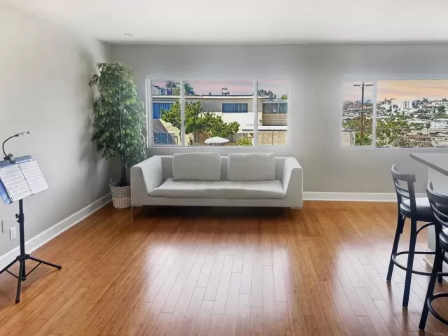 MLS: PTP2303912 Condo For Sale