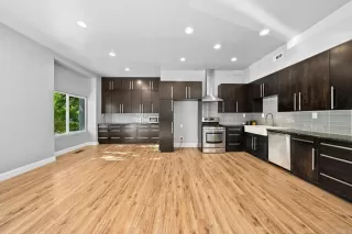 Photo #4: PTP2303918 Listing 