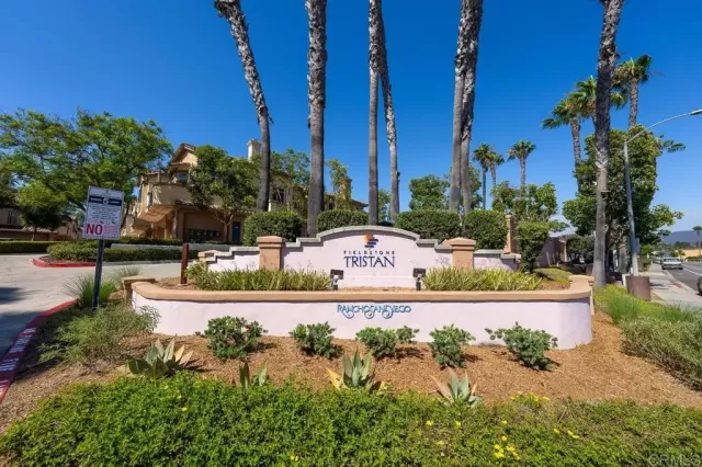 MLS: PTP2303964 Condo For Sale