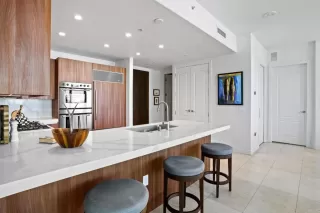 Photo #5: PTP2304029 Listing 